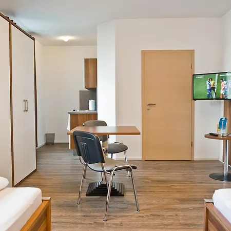 Hotel Greenpartment Boardinghouse Neustadt 2*