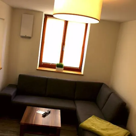 Greenpartment Boardinghouse Neustadt מלון נוישטט אן דר דונאו